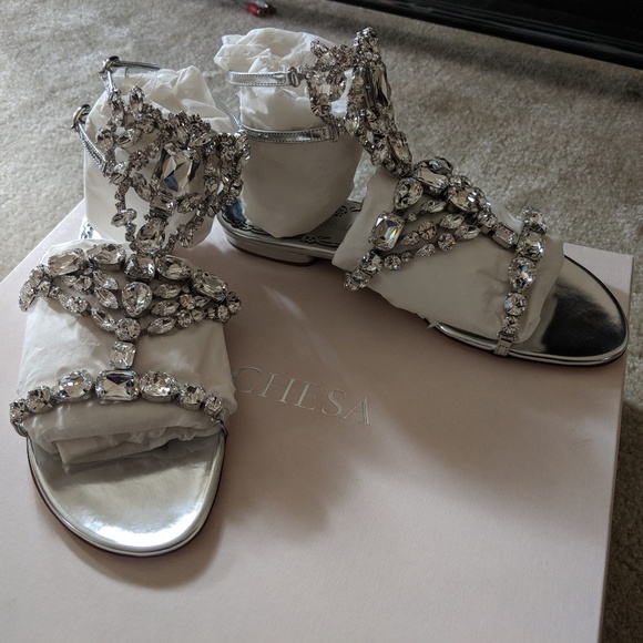 NIB Marchesa 35.5 Emily Silver sandal - Picture 1 of 6